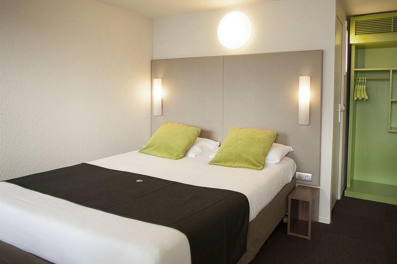 Campanile Melun Sud - Dammarie Les Lys Hotel Exterior photo